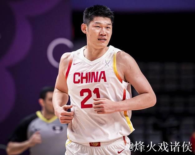 胡金秋全场出战30分钟,13中10得到24分3篮板1盖帽 胡金秋全场出战30分钟,13中10得到24分3篮板1盖帽