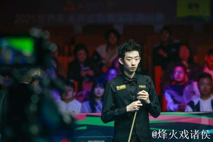 斯诺克国际锦标赛：吴宜泽以10-6击败希金斯摘得桂冠